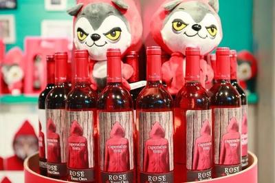 葡萄酒包装创新：颜值经济下的营销新突破