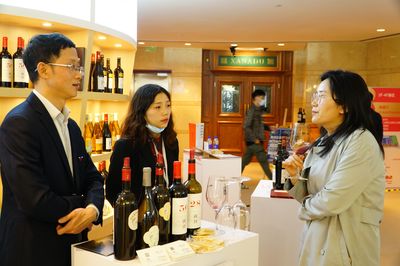 葡萄酒渠道竞争：线上线下融合的营销新布局​