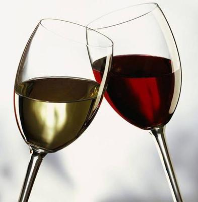 葡萄酒口感（顺滑 / 粗糙 / 多汁 / 粘稠）辨识常识