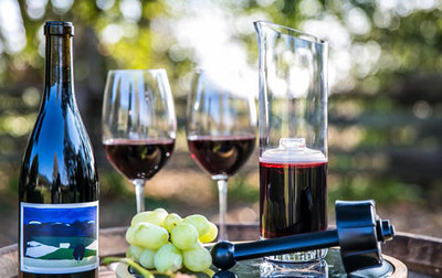 葡萄酒风味与饮用温度（红葡萄酒 16-18℃/ 白葡萄酒 8-12℃）关联工艺