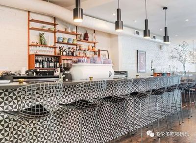 餐厅品酒时对侍酒服务的评价与小费（国外）常识