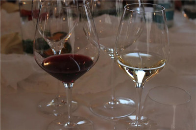 葡萄酒热稳定对香气物质影响评估工艺