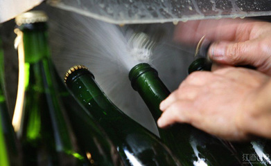 起泡葡萄酒传统法补糖（liqueur d'expédition）工艺